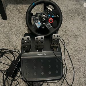 Logitech Gaming wheel and pedals Ps3/ps4/ps5